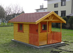 dziecięcy domek drewniany